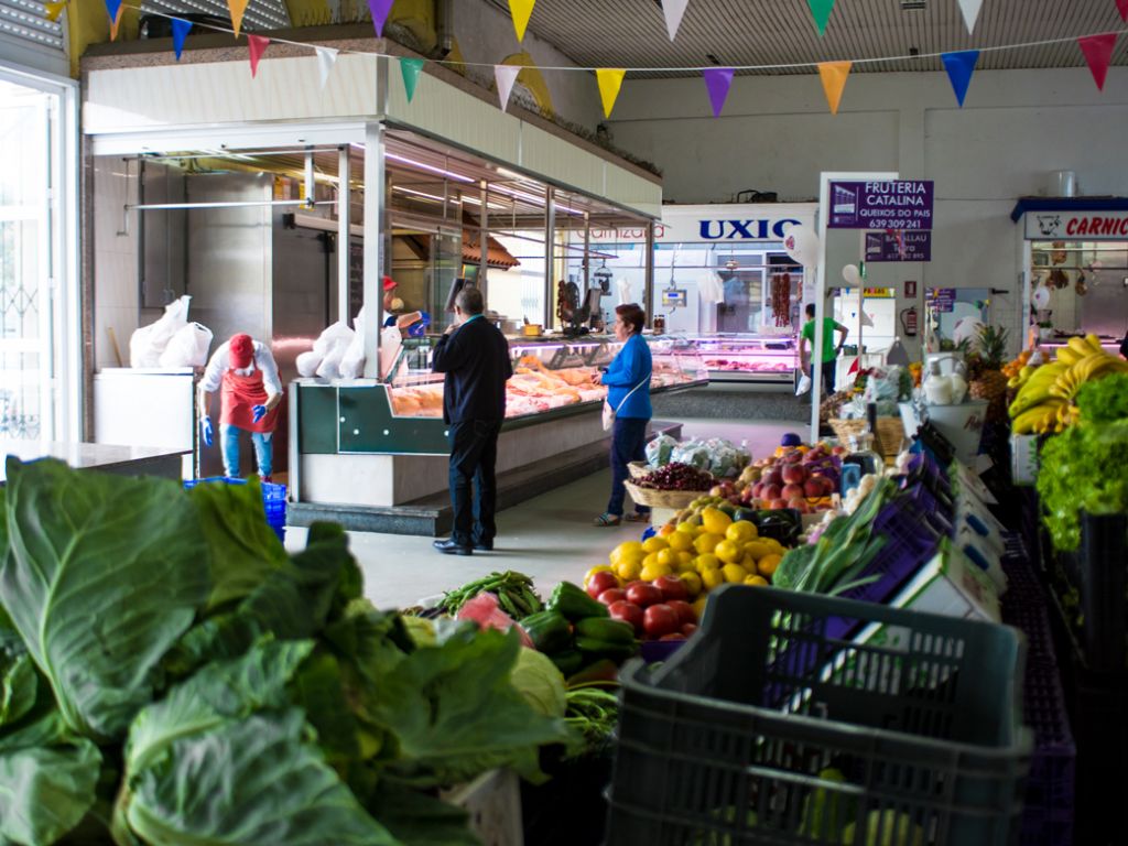 Te invitamos a descubrir el mercado dominical más grande de Galicia