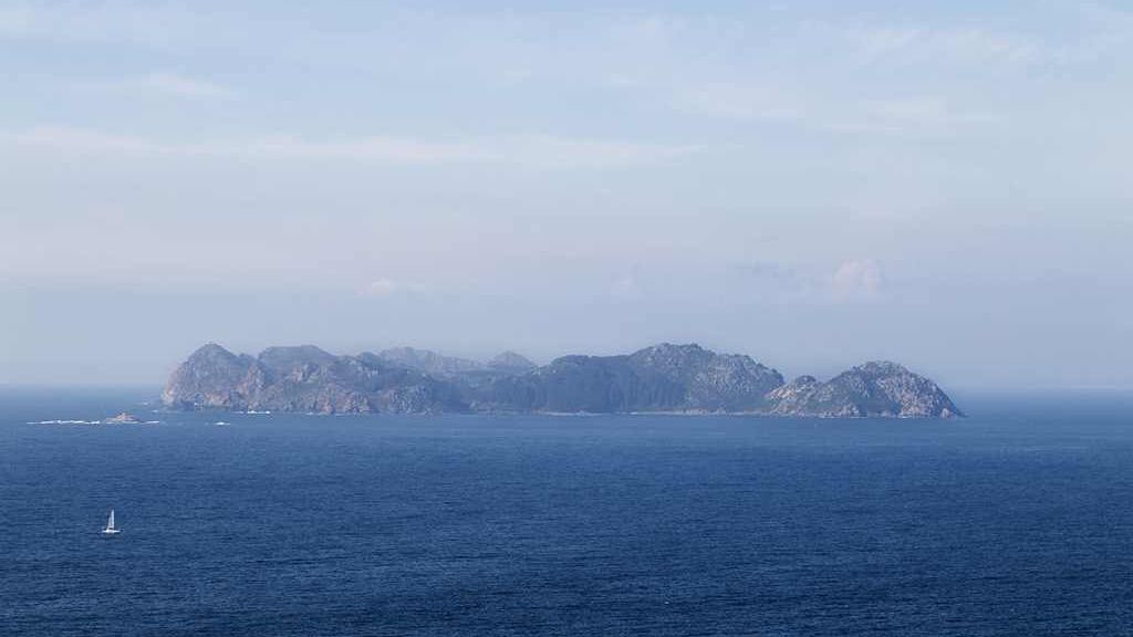 Verás el mar y la tierra