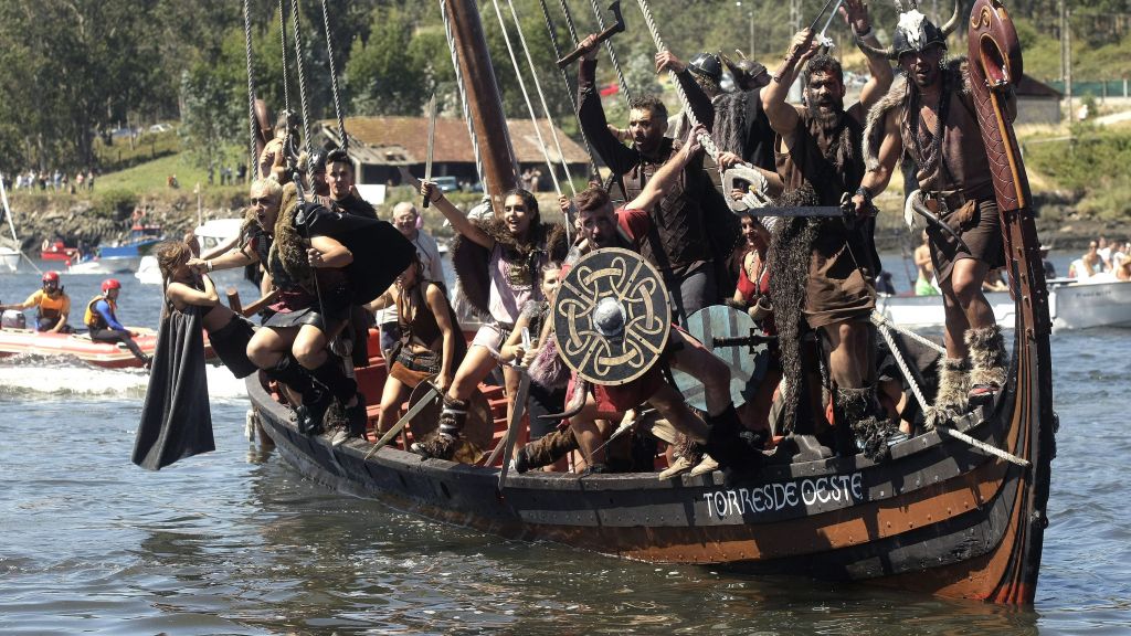 Romería Vikinga de Catoira, una fiesta declarada de Interés Turístico Internacional a un paso de nuestro Hotel Scala