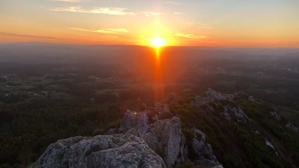 3 lugares perfectos para ver el atardecer a un paso del Hotel Scala