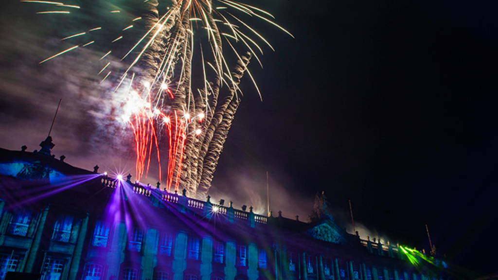 Celebra las fiestas del Apóstol y de Santiaguiño con el Hotel Scala