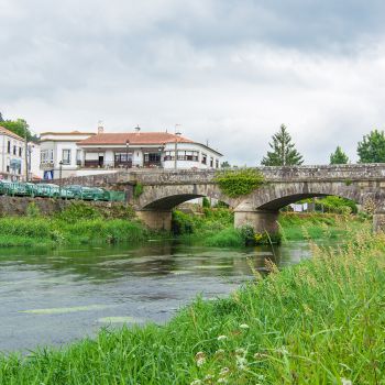 Cuatro lugares que visitar en Padrón con el agua como protagonista