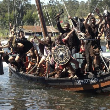 Romería Vikinga de Catoira, una fiesta declarada de Interés Turístico Internacional a un paso de nuestro Hotel Scala